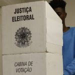 Justiça Eleitoral recomenda ‘colinha’ nas eleições