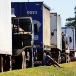 CAMINHONEIROS ANUNCIAM GREVE EM SÃO PAULO